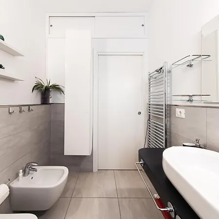 Apartament Nettuno - Private Garden In Center