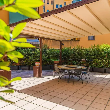 Apartament Nettuno - Private Garden In Center